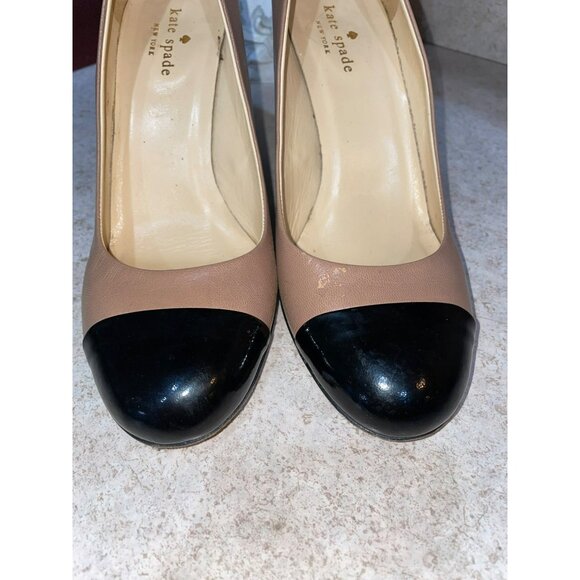 Kate Spade New York Leather Wedge Cap Toe Heels Beige & Black Womens Size 7.5 - Picture 4 of 8